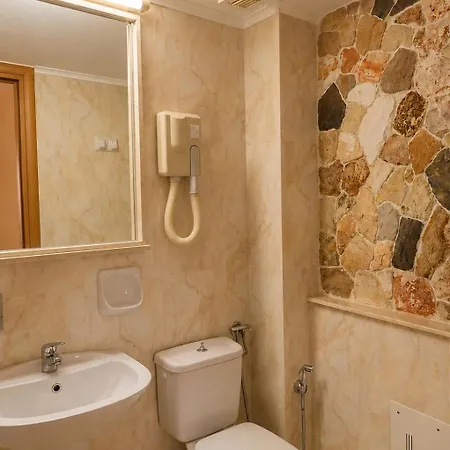 Filoxenia Lejlighedshotel Adamantas