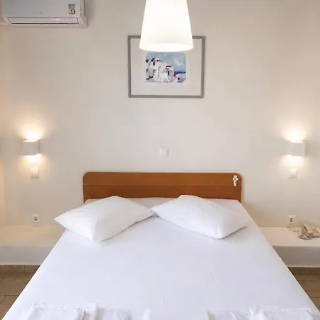 Filoxenia Aparthotel 2*