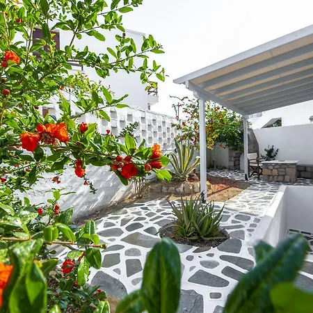 Filoxenia Aparthotel 2*