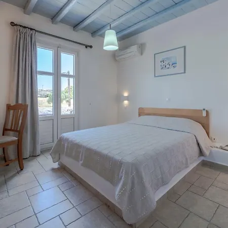 Aparthotel Filoxenia Adamantas (Milos)