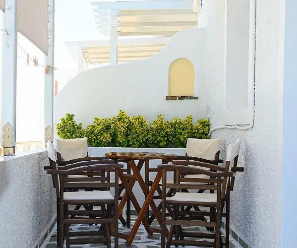 Filoxenia Aparthotel 2*