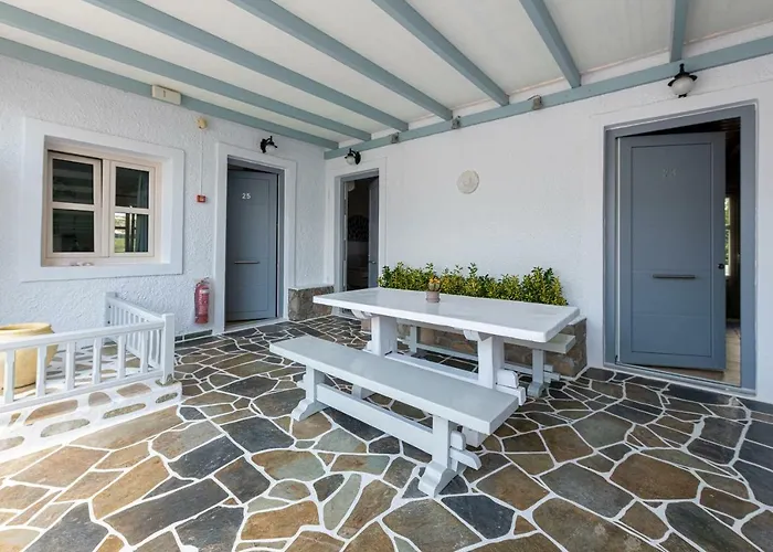 Filoxenia Adamantas (Milos)