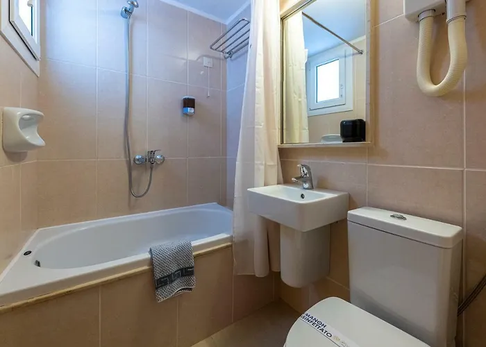 Filoxenia Aparthotel 2*